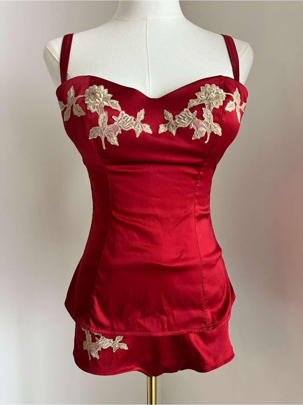 La Perla Red Satin corset and panties with Cream Floral Appliqué